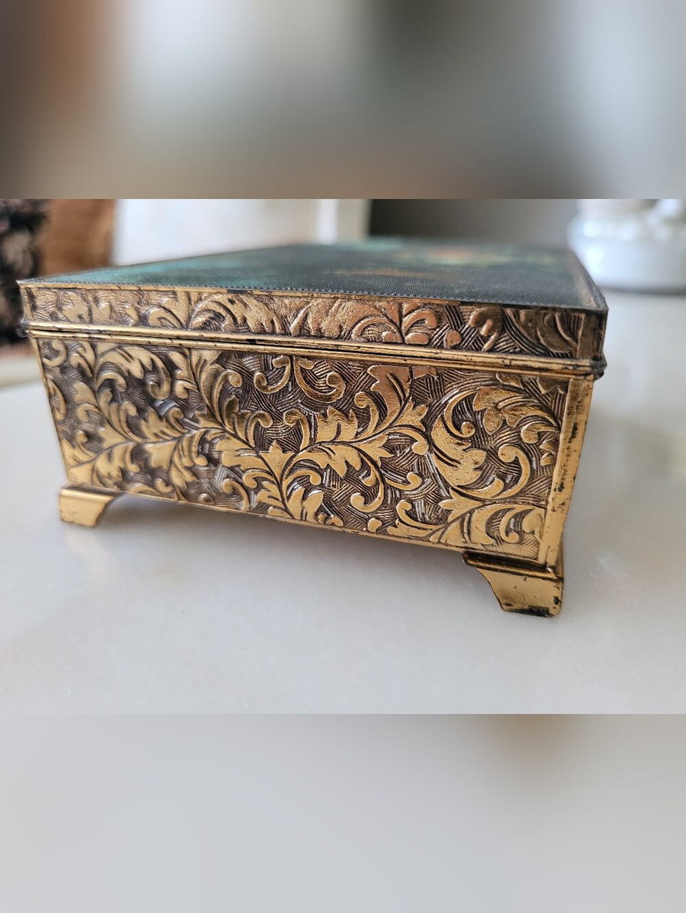 Shmid Brothers Ornate Gold Music Box "The Picnic After The Hunt" Nicolas Lancret - Picture 9 of 16